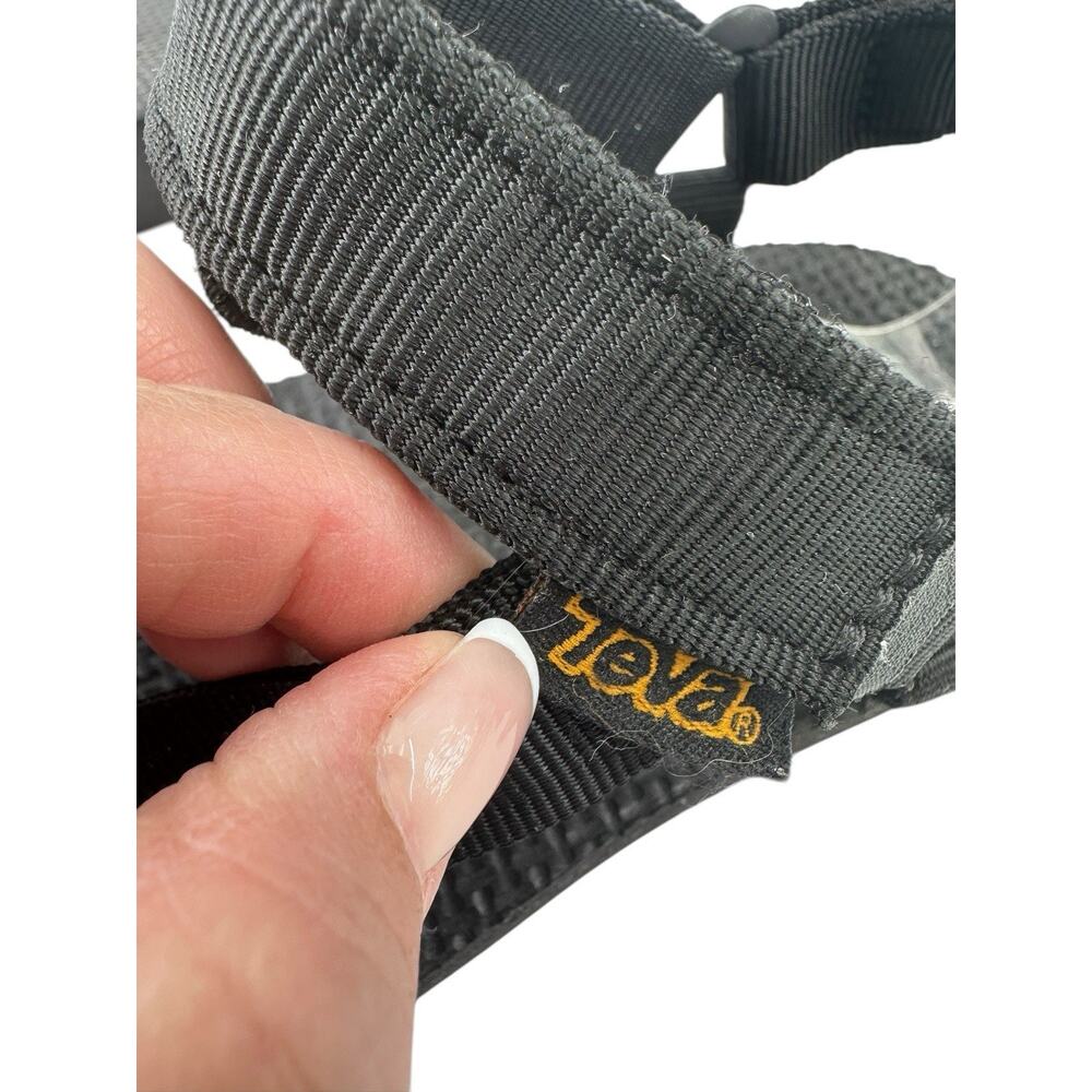 TEVA Women's Original Universal Sandals in Black Size 6 - Picture 9 of 9
